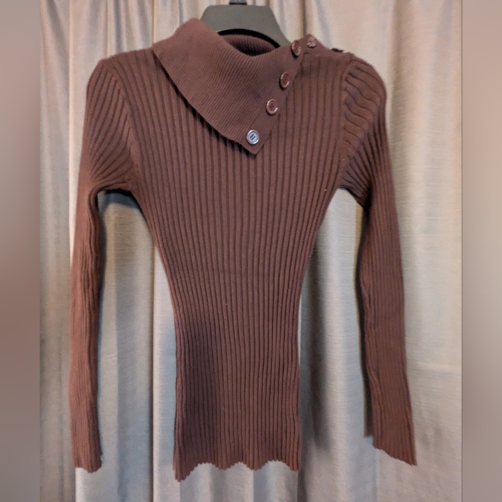 Love Always Brown Ribbed Long Sleeve Drop Collar w/Button Embellishments Sz.M